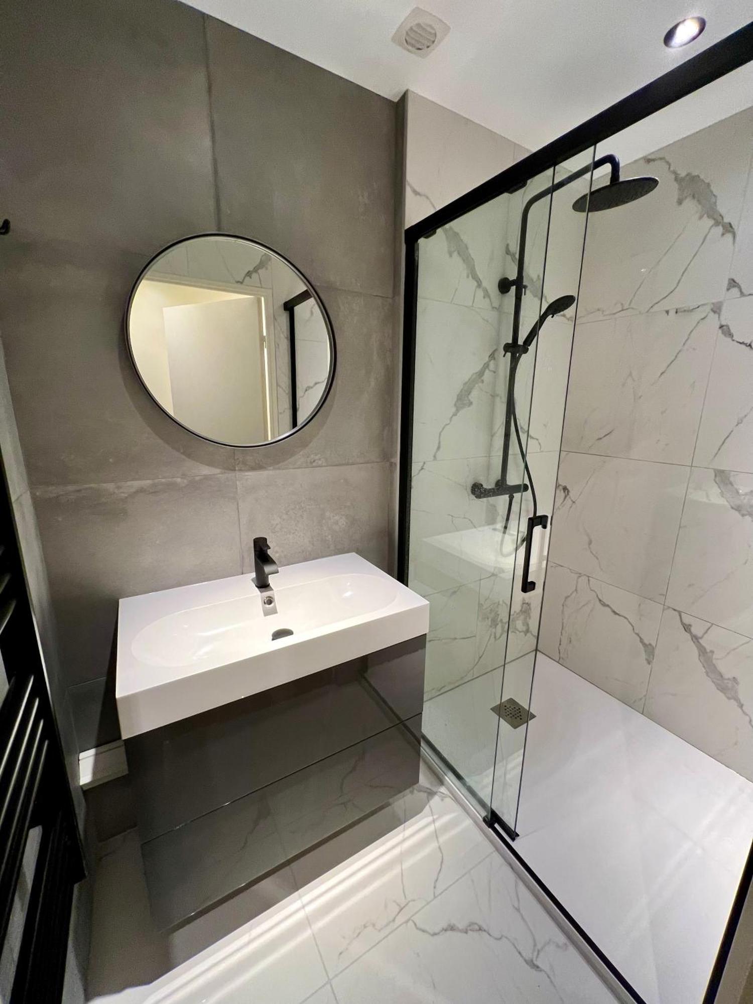 Lyon Premium - Luxezen Spa Villeurbanne Exteriör bild